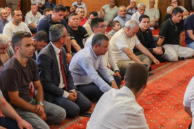 chp-genel-baskani-ozel-baskan-zeyrek-icin-duzenlenen-mevlidde-yer-aldi-NzTJbVuz.jpg