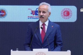 abdulkadir-uraloglu-altyapimizi-dunya-ticaretinin-kalbi-olma-noktasinda-guclendirdik-EaG5KFJ9.jpg