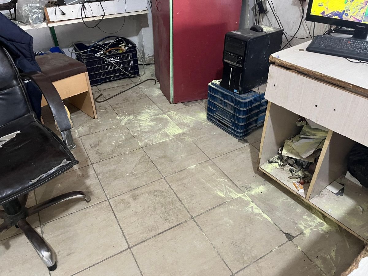 Alanya Payallar Mahallesinde Yılan Sürprizi: Tüpcü Dükkanında Çılgın Anlar