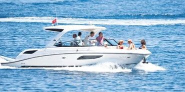 bodrumda-11-milyar-dolarlik-teknede-taninan-simalarin-tatil-keyfi-pqHzhnJk.jpg