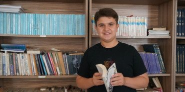 corumlu-aras-planli-calisip-kitap-okuyarak-lgs-birincisi-oldu-S47UvIfd.jpg