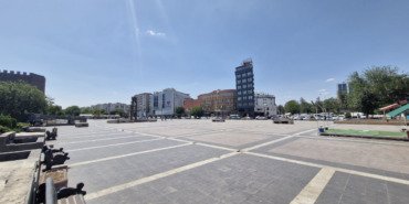 diyarbakirda-termometreler-45-dereceyi-gosteriyor-cadde-ve-sokaklar-bos-kaldi-7FisFtmK.jpg