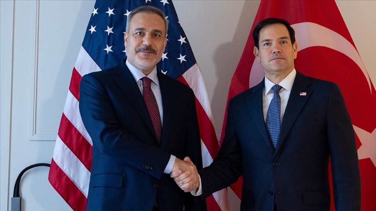 hakan-fidan-abdli-mevkidasi-ile-suriyeyi-gorustu-mh58kLd1.jpg