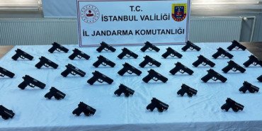 istanbulda-silah-kacakcilarina-operasyon-oyuncak-posetinden-50-silah-cikti-OKFtzCeE.jpg