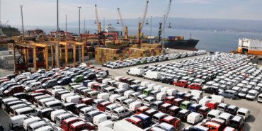 otomotiv-sektorunden-yilin-ilk-yarisinda-ihracat-rekoru-dP1L2DjK.jpg