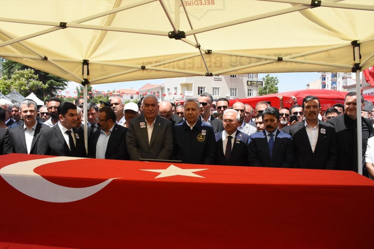 Son Yolculuk ve Toprağa Verilişi