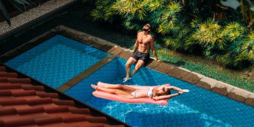 tatilciler-artik-daha-cok-swim-up-odalari-tercih-ediyor-PJBS4OmU.jpg