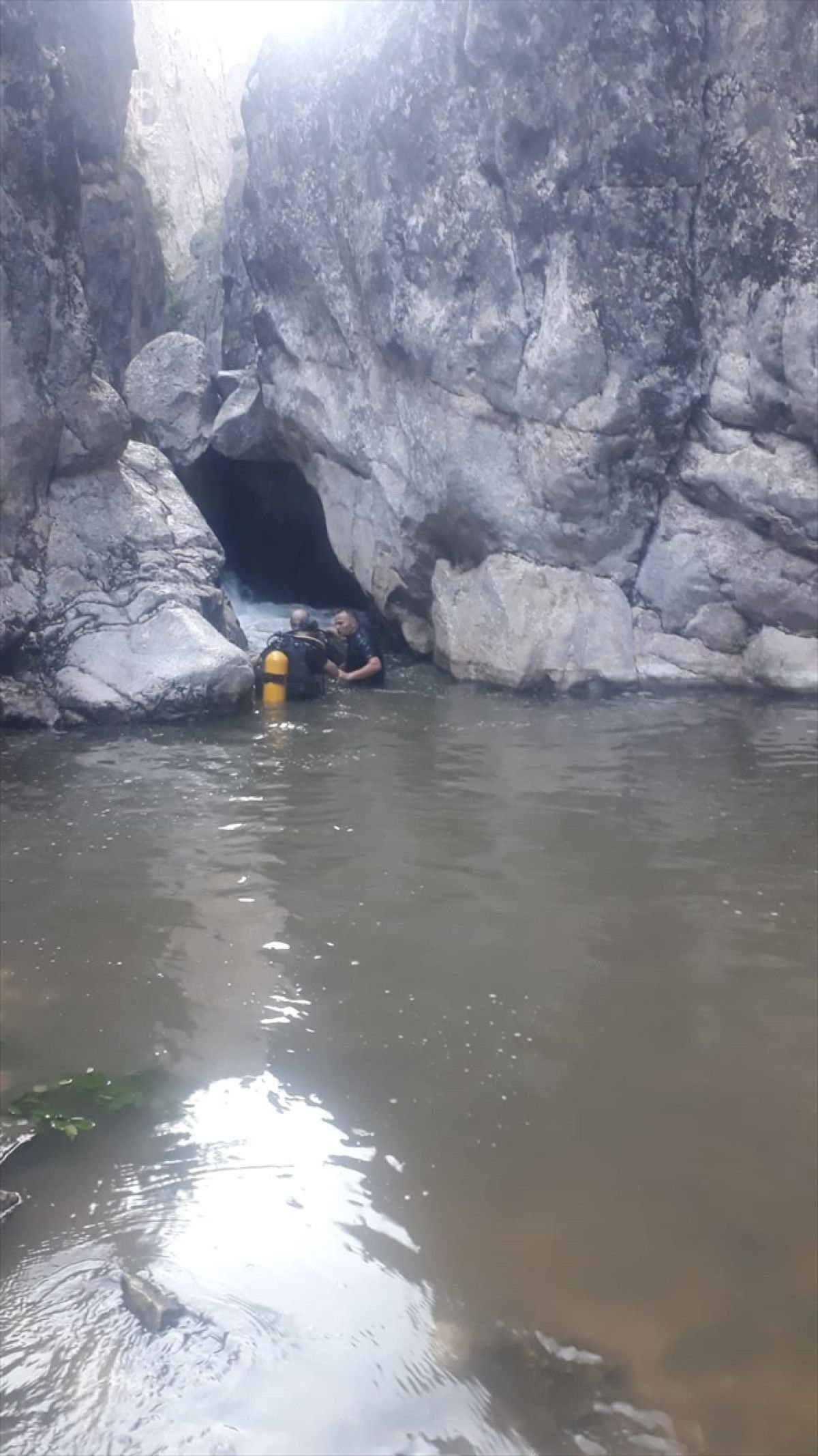 Tokat'ta kanyondaki şelaleden düşen kişi hayatını yitirdi 3