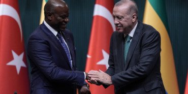turkiye-ile-gabon-arasinda-8-anlasma-imzalandi-iyHNBSpj.jpg