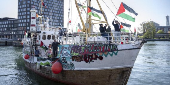 israilin-hanzala-gemisinde-gozaltina-aldigi-son-2-aktivisti-de-serbest-YpJPbvZi.jpg