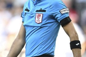 Altay-Eskişehirspor maçının hakemine bıçaklı saldırı 5 altay-eskisehirspor-macinin-hakemine-bicakli-saldiri-9x9VGT2g.jpg