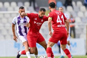 ankara-keciorengucu-pendikspor-macinda-gol-sesi-cikmadi-FysZ5UW3.jpg