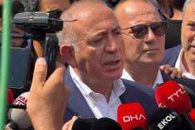 Barış Yarkadaş, CHP'li vekillerin Gürsel Tekin'e kurduğu oyunu anlattı 4 baris-yarkadas-chpli-vekillerin-gursel-tekine-kurdugu-oyunu-anlatti-YC6bQpKn.jpg