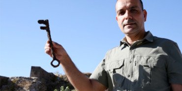 bitlis-kalesindeki-kazi-sirasinda-kalenin-anahtari-bulundu-2gwD7l9r.jpg