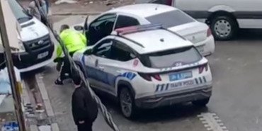 istanbulda-muayenesi-olmayan-surucu-polisten-kacti-servis-aracinda-vurarak-durdu-jAQhTg9U.jpg
