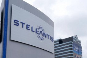 Stellantis harekete geçti: Devrilme riski taşıyan o otomobiller geri çağrılıyor! 4 stellantis-harekete-gecti-devrilme-riski-tasiyan-o-otomobiller-geri-cagriliyor-GeiXveNY.jpg