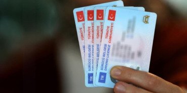 surucu-belgelerinin-yenilenmesi-icin-son-tarih-31-ekim-sure-uzatilmayacak-5KqsgZA8.jpg