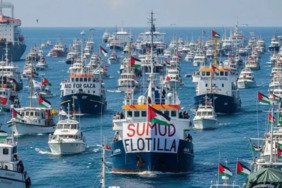 TSK'ya ait İHA'lar bölgede daireler çizerek Küresel Sumud Filosu'nu koruyor 17 tskya-ait-ihalar-bolgede-daireler-cizerek-kuresel-sumud-filosunu-koruyor-ziM1sTKf.jpg