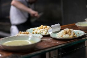 Türkiye'deki esnaf sayısı belli oldu: En fazla esnafın bulunduğu iller 6 turkiyedeki-esnaf-sayisi-belli-oldu-en-fazla-esnafin-bulundugu-iller-7lPWs1ZD.jpg