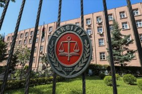 Yargıtay, eşine 'Erkek değil' diyen kadının aldığı nafaka ve tazminatı iptal etti 7 yargitay-esine-erkek-degil-diyen-kadinin-aldigi-nafaka-ve-tazminati-iptal-etti-RaWbeh9n.jpg