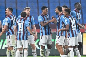 Trabzonspor, Kayserispor'u 4 golle geçti 6 trabzonspor-kayserisporu-4-golle-gecti-eieUQB6q.jpg