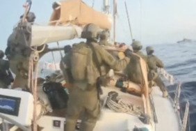 Türkiye, İsrail'in alıkoyduğu vatandaşları için girişimlerde bulunuyor 7 turkiye-israilin-alikoydugu-vatandaslari-icin-girisimlerde-bulunuyor-YAlqFdNC.jpg