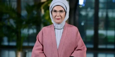emine-erdogan-sierra-leonedeki-bayan-ve-kiz-cocuklarina-ait-programa-goruntu-bildiri-gonderdi-KINziMZC.webp