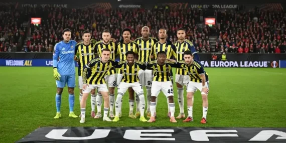 fenerbahcede-2-oyuncu-musaade-alarak-ekipten-ayrildi-konyaspor-ve-besiktas-maclarinda-yoklar-CPATF7wM.webp