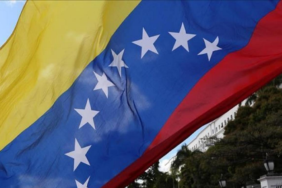 abd-venezueladaki-vatandaslarina-derhal-ulkeyi-terk-etmeleri-cagrisinda-bulundu-Ai6uWYVs.webp