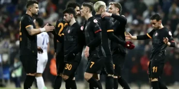 aslan-kupada-2de-2-yapti-fethiyespor-1-2-galatasaray-ozet-NYgjPZbB.webp