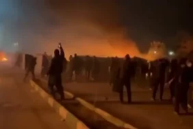 İran ilk kez can kaybı sayısı verdi: Protestolarda 5 bin kişi öldürüldü 4 iran-ilk-kez-can-kaybi-sayisi-verdi-protestolarda-5-bin-kisi-olduruldu-RNIdhsIE.webp