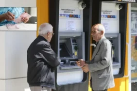 Milyonlarca Memur ve Emeklinin beklediği tarih netleşiyor: 14 günlük fark ödemeleri 7 milyonlarca-memur-ve-emeklinin-bekledigi-tarih-netlesiyor-14-gunluk-fark-odemeleri-44A8r8u4.webp