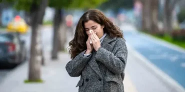 soguk-hava-tek-sebep-degil-kis-aylarinda-bogaz-agrisi-ve-enfeksiyon-artisinin-nedeni-belli-XOWQbZcD.webp