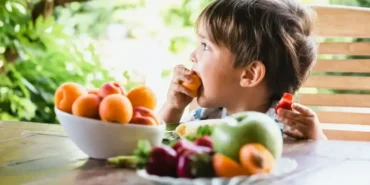 uzman-isim-uyardi-ara-tatilde-cocuklarin-beslenme-duzeni-bozulabilir-ISgmuDTl.webp