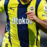 Fenerbahçe’den gittiği gibi geri dönüyor: Resmi teklif yapıldı! 47 fenerbahceden-gittigi-gibi-geri-donuyor-resmi-teklif-yapildi-mOL8kRlb.webp