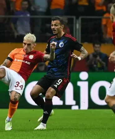 TÜMOSAN Konyaspor'dan şaşırtan transfer: Yıldız oyuncu imza için Türkiye'de! 43 tumosan-konyaspordan-sasirtan-transfer-yildiz-oyuncu-imza-icin-turkiyede-UHK72vXW.webp