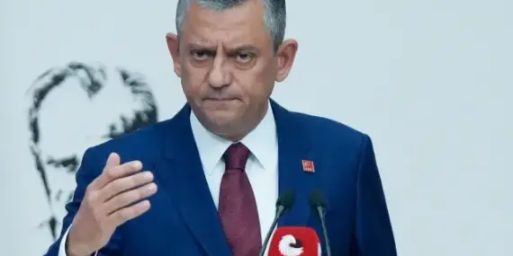 chpde-silivri-krizi-buyuyor-disiplin-talebi-parti-icinde-catlagi-derinlestirdi-5T6N5FhV.webp