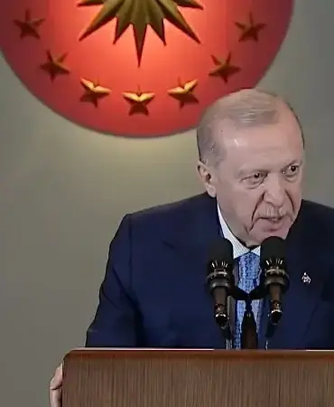 cumhurbaskani-erdogan-millete-parmak-sallayan-medya-duzeni-artik-geride-kaldi-YuRnjMwC.webp