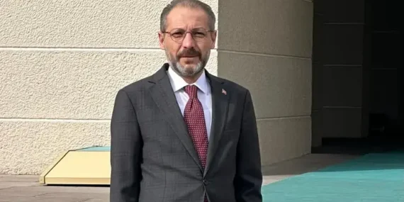 İçişleri Bakanı, Hasen Öymeze'yi İletişim Yöneticiliğine Atadı 6 icisleri-bakani-hasen-oymezeyi-iletisim-yoneticiligine-atadi-SU1jD3zE.webp