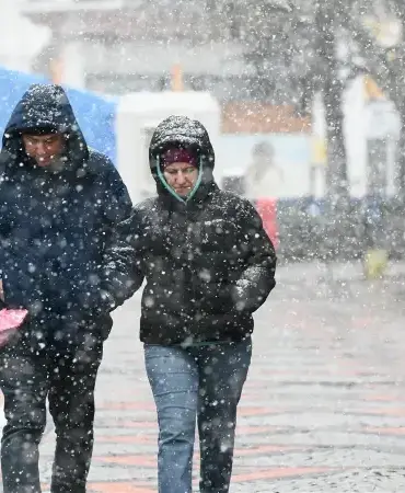 meteorolojiden-7-il-icin-sari-kodlu-alarm-kar-yagisi-ve-saganak-geliyor-tnQ4mnSW.webp