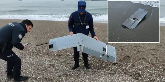 sakaryada-deniz-kiyisinda-insansiz-hava-araci-parcalari-bulundu-KAlycUeW.webp