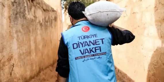 turkiye-diyanet-vakfi-kerkukte-ihtiyac-sahibi-bin-aileye-gida-yardiminda-bulundu-3GCKGBqW.webp